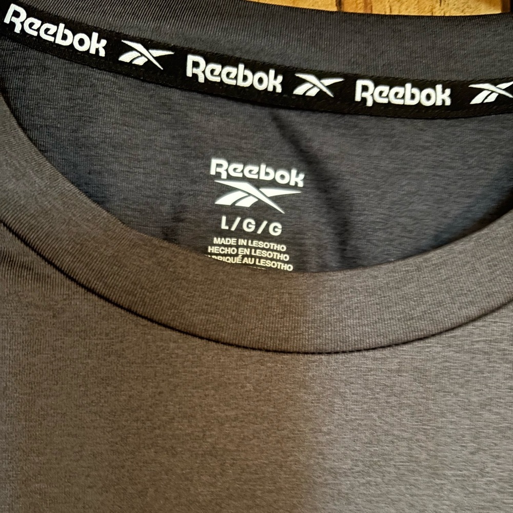 Reebok Men’s Sleeveless Black Athletic Tech T-shirt Size Large NWT - Picture 4 of 5